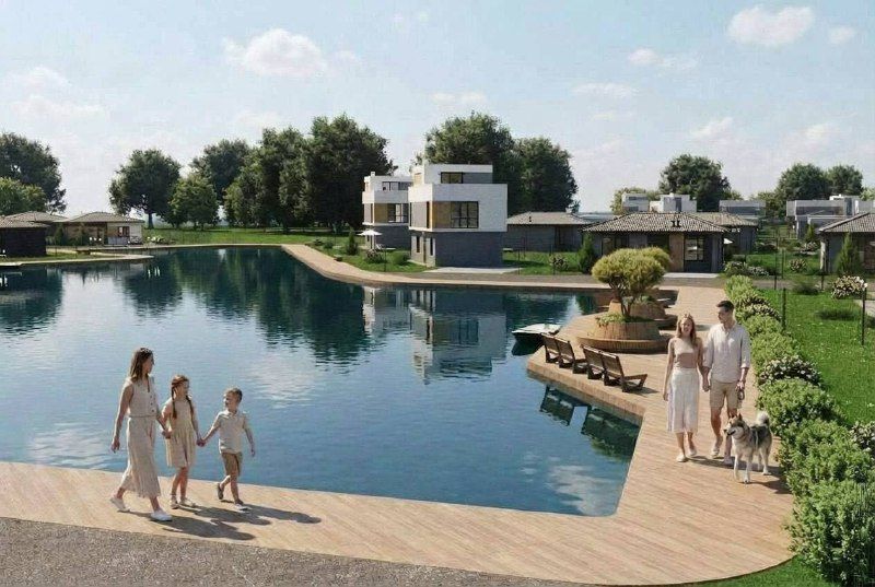 Коттеджный посёлок «Крылья» — пруд и прогулочная зона